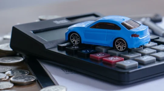 pourquoi-les-assurances-automobiles-coutent-elles-plus-cher-pour-les-jeunes-conducteurs